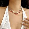 Entzückendes Kirsch-Erdbeer-Herz-Halsketten mit natürlichen Margeriten-Akzenten Verstellbare Kette Für Lässige Oder Ausgeh-Outfits Leichter Schmuck aus Zinklegierung