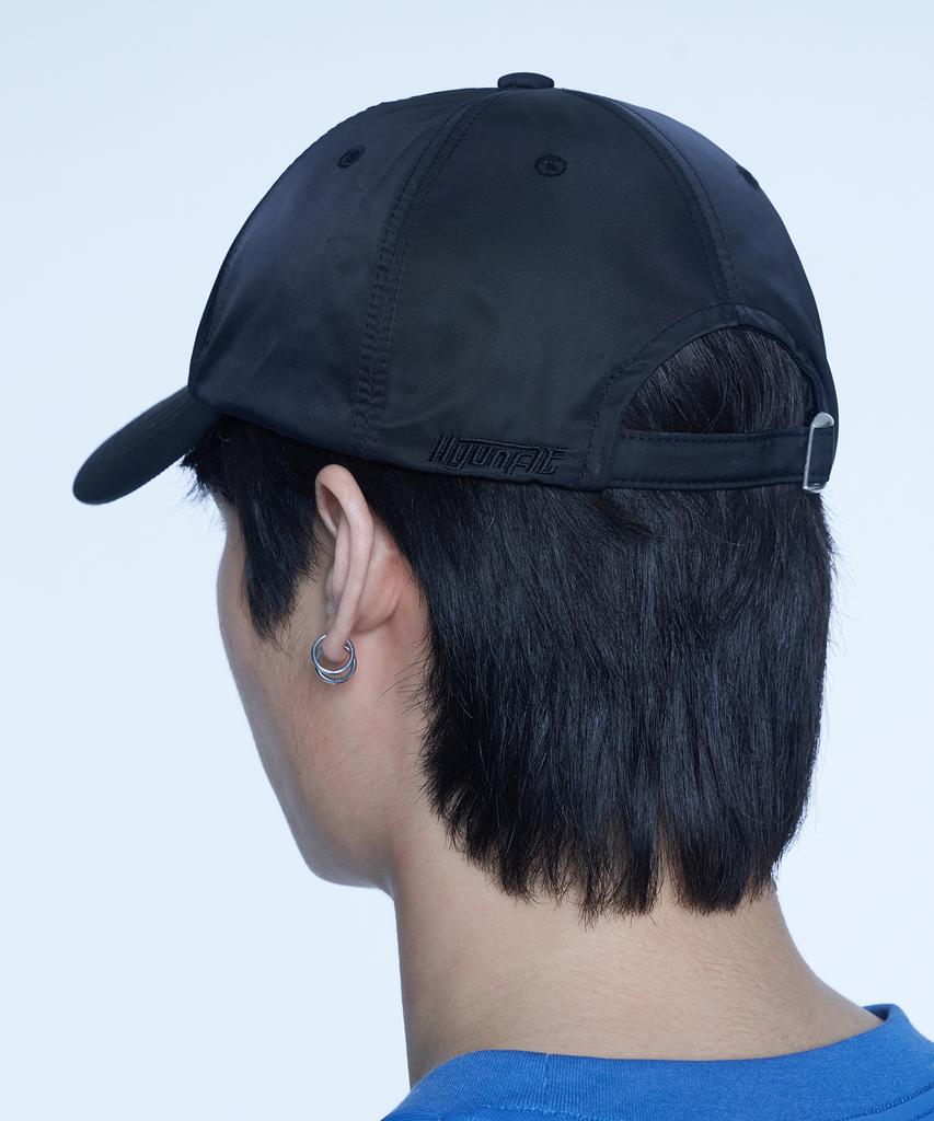 Hyeonpiteu Essential Black Logo Cap