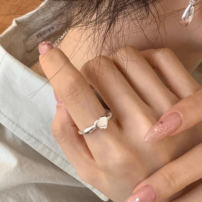 Adjustable Heart Classy Ring For Women In Unique Copper Design For Stylish Use Everyday