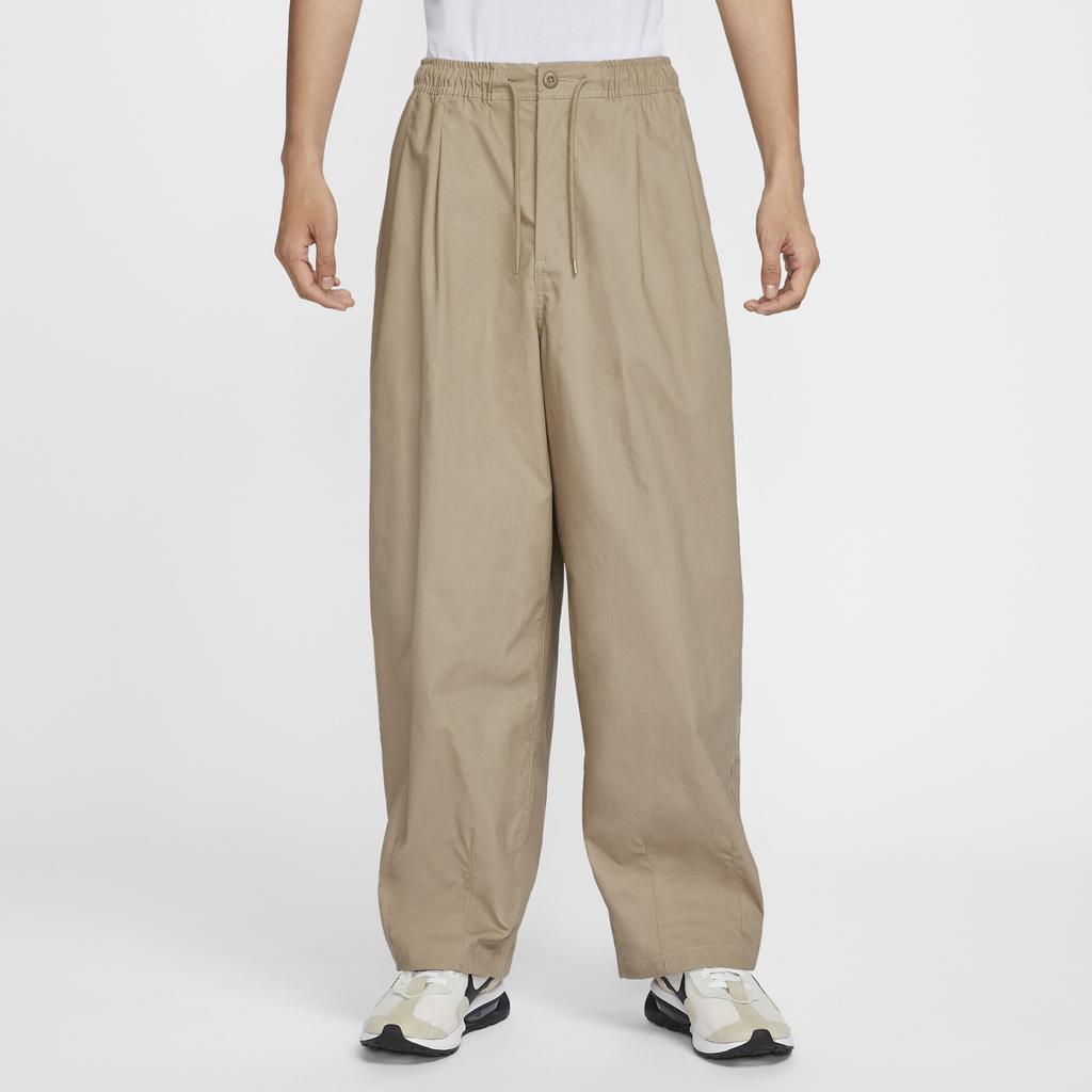 Nike Pantaloni casual da uomo a gamba larga a lanterna tinta unita Verde oliva HJ1974-222