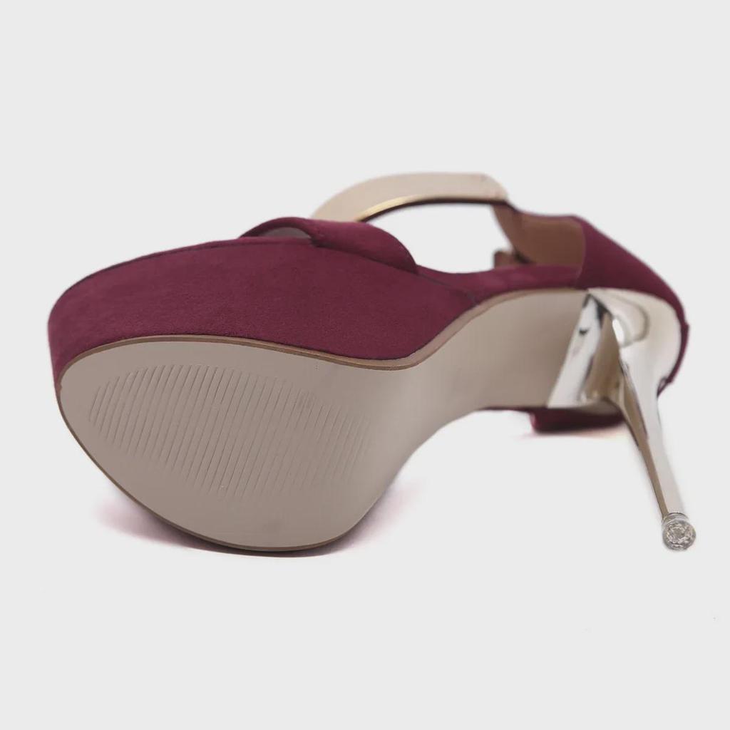 2024 Sexy Women's European & American Stiletto Platform Sandals with One-Word Buckle - High Heels for Nightclubs & Catwalks