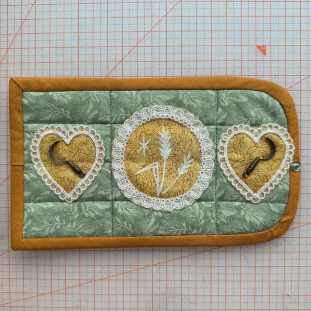 Handcrafted Pocket Altar – Mystery Edition, Portable Pocket Witchcraft Altar Cloth With Five Mystical Styles, Catholic Pocket