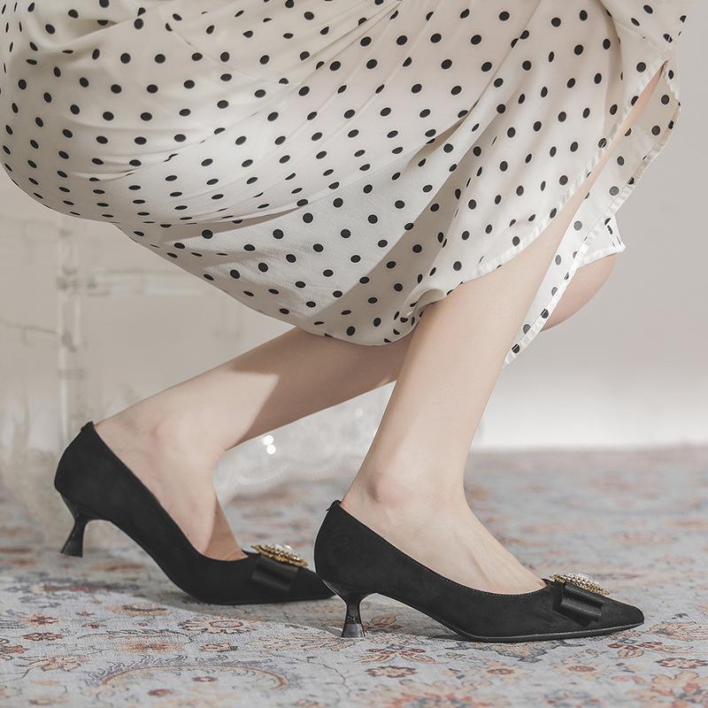 French Retro Diamond Buckle Single Shoes Women's 2025 Early Spring New Suede Special-shaped Heel Fashionable and Elegant Shallow High Heels