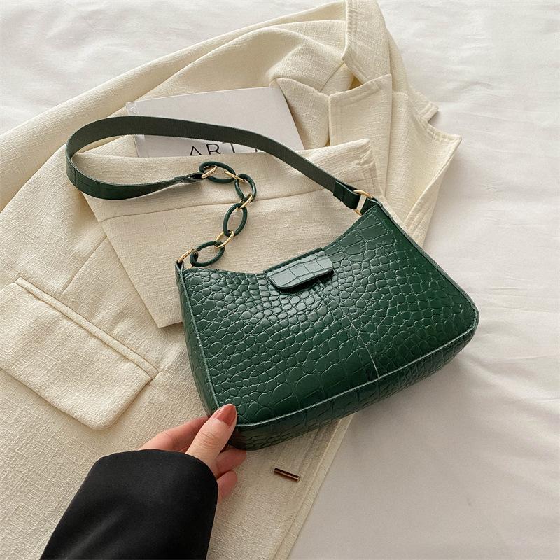 

Темпераментная простая модная универсальная сумка через плечо женская 2025 весна новая однотонная сумка под мышкой маленькая квадратная сумка женская зелёный