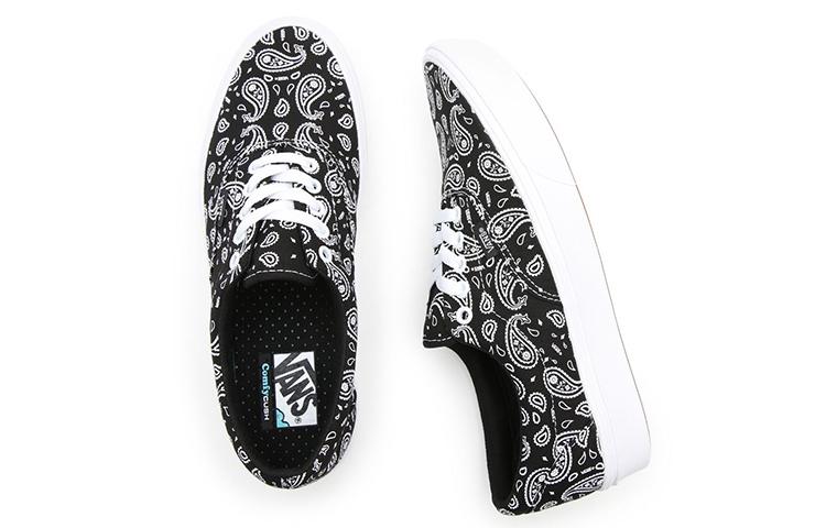 Ära ComfyCush Vans 'Paisley - Schwarz' VN0A3WM942L
