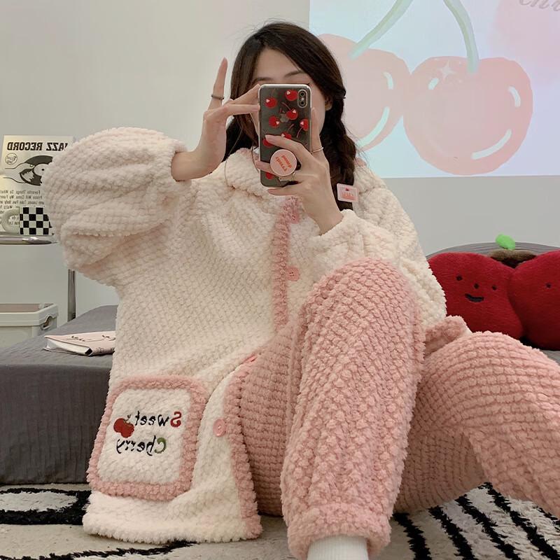 

Женский утолщенный кардиганный пижамный комплект