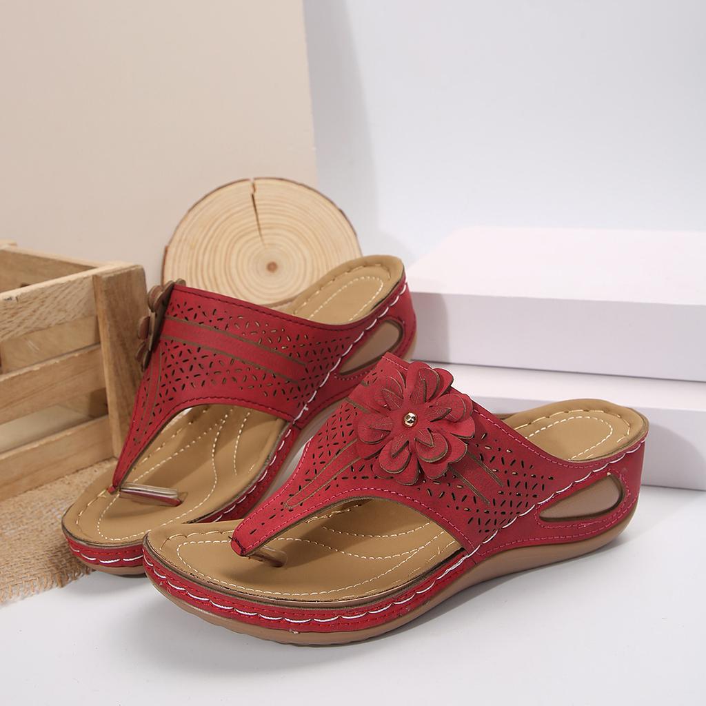 Aphixta Flower Fretwork Women Retro Heels Sandals Flip Flop Slippers Leisure Beach Roman Leather Women Slipper Zapatos Mujer