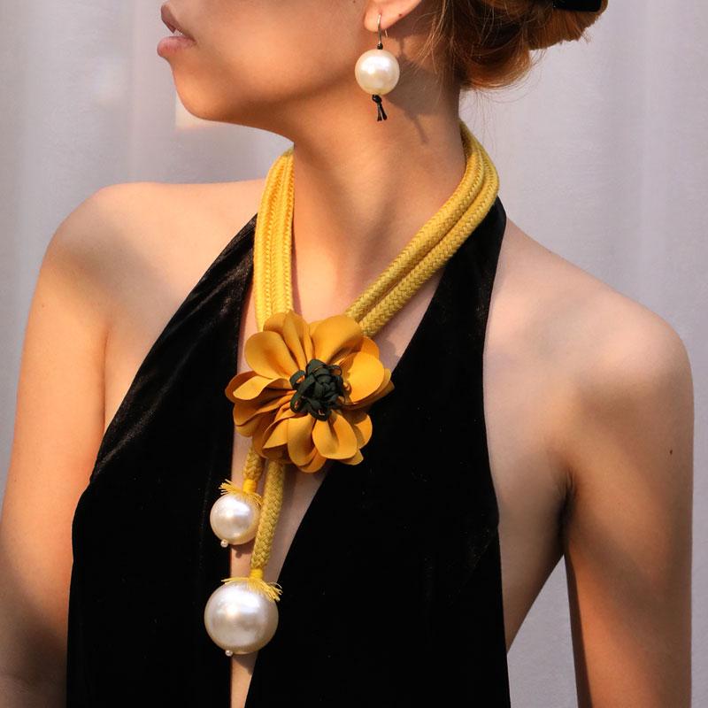 Collana Floreale con Perle Statement di Moda per Donna Gioielli Trendy per Matrimoni e Feste