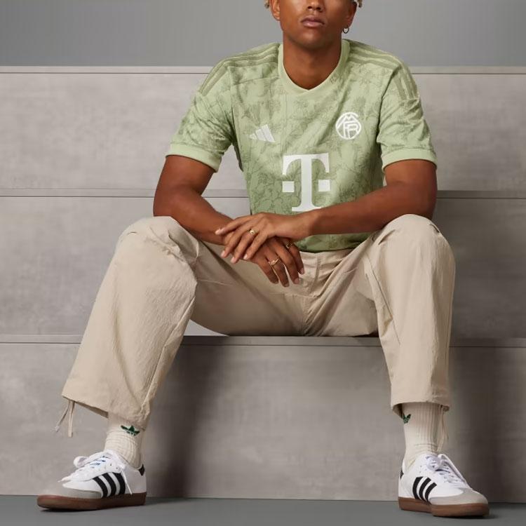 Adidas Fc Bayern Wiesn Jersey Floral Pattern Round Neck Short Sleeve Soccer Shirt Men Tops Light-Green IU4750