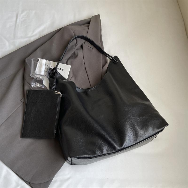 

Большая вместимость PU кожа 2 шт/комплект сумки через плечо для женщин зимняя тенденция женская сумка подмышкой женские сумки сумка-тоут MIT 41x14x40cm чёрный