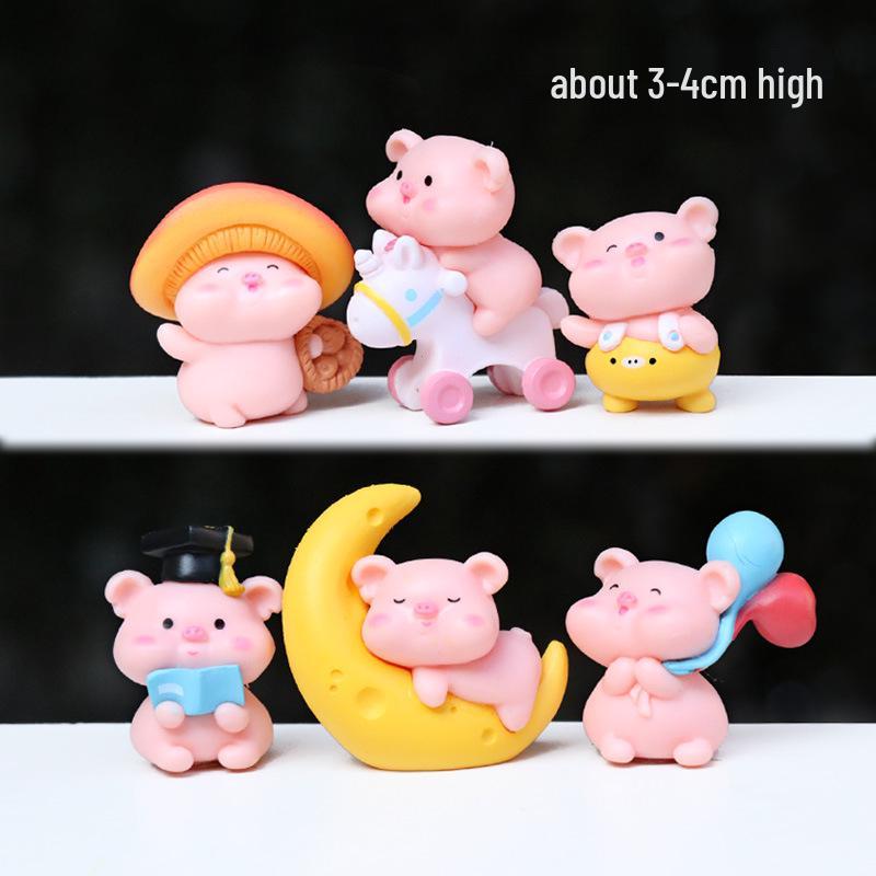 

Очаровательная фигурка поросенка-месяца - Милая кукла-свинка для украшения стола или автомобиля