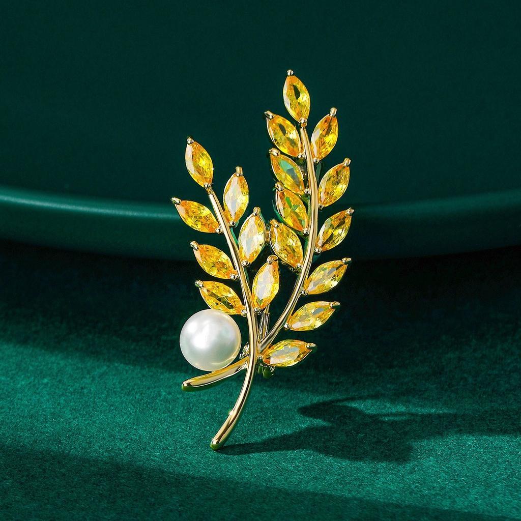 Crystal Glass Horse Eye Wheat Ear Brooch High-end Exquisite and Simple New Pearl Pin Versatile Corsage Suit Accessories