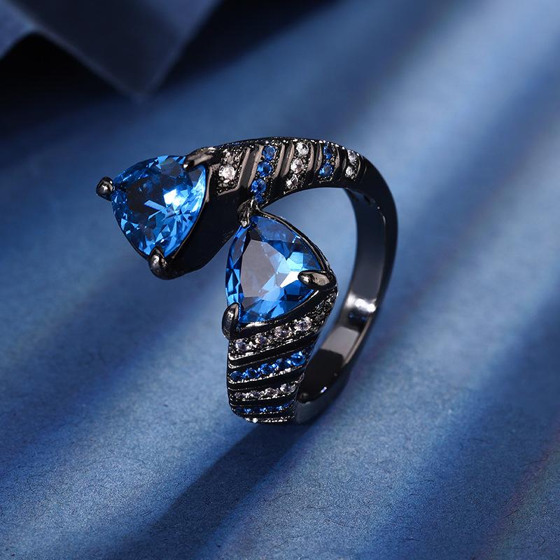 Jewelry Copper Bottom Gold-Plated Simulation Color Treasure Corundum Black Gold Fat Triangular Ring Female 8 * 8