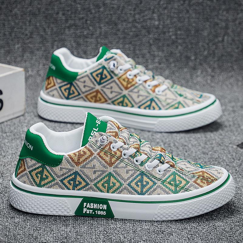 Popular Men's Shoes 2025 Summer New Board Shoes Men's Retro Printing Fashionable Breathable and Comfortable Board Shoes Soft-soled Casual Shoes