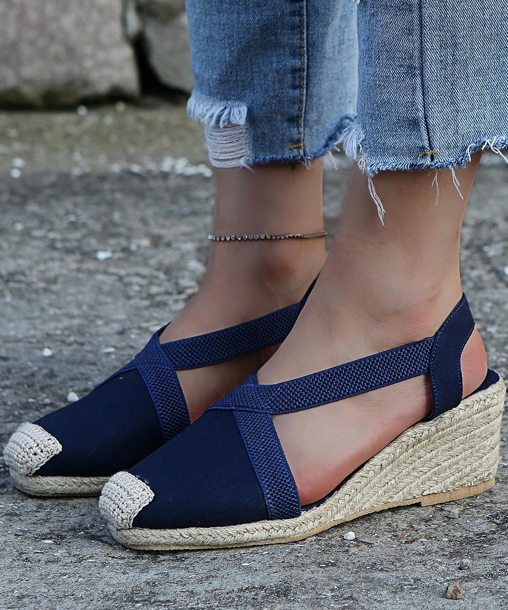 Женская обувь на танкетке без шнуровки — фото 8