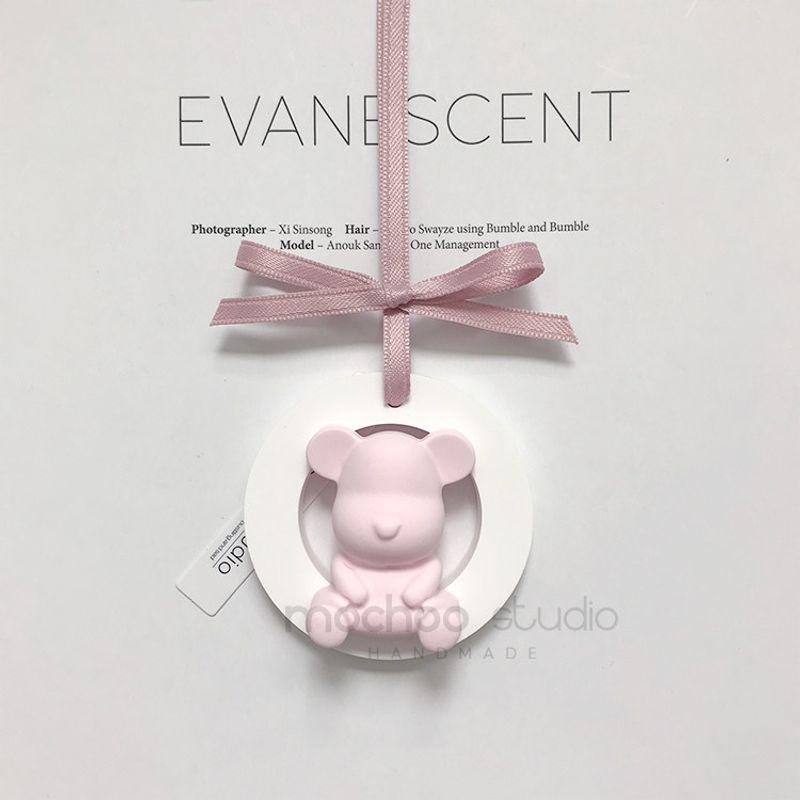 Circle Bear Car Perfume Pendant Gift Car Fragrance Diffuse Plaster Wardrobe Aromatherapy Decorations Cute Pink Bear + Autumn Pear Freesia Essential Oil