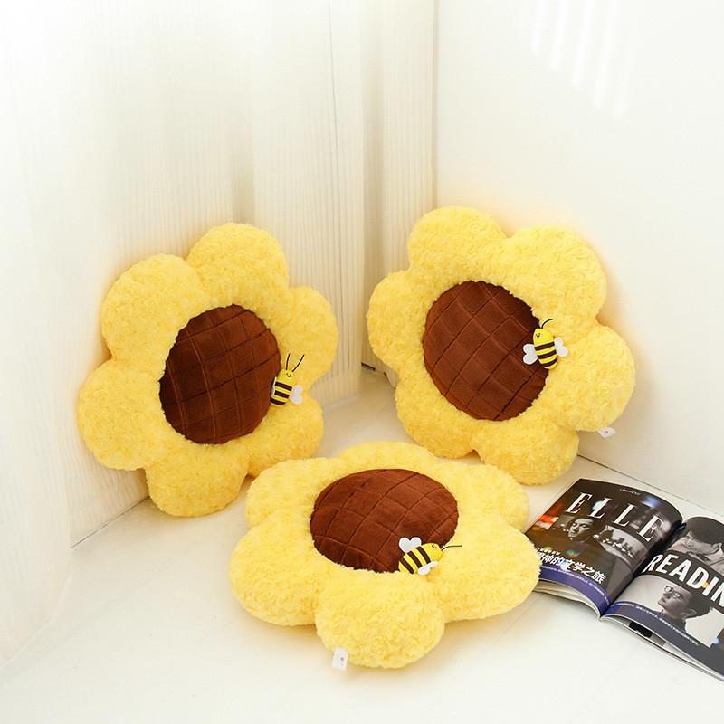 Charming Plush Sunflower Pillow Cushion For Home Decor And Comfortable Seating