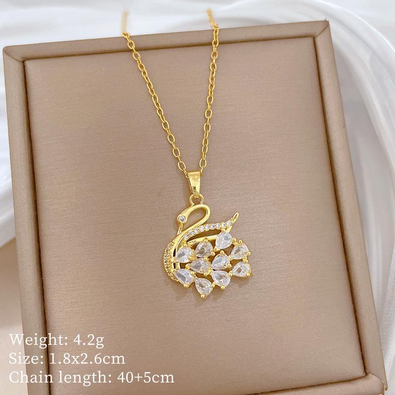 Copper Micro-Inlaid Light Luxury Fashion Personality Temperament Gorgeous Full Diamond Necklace Women'S Versatile Collarbone Chain Titanium Steel