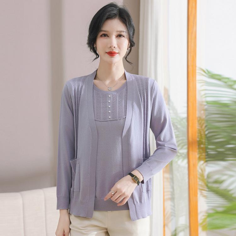 New Fashionable Shirt, Middle-aged and Elderly Women's Spring and Autumn Tops, Two-piece Set of Mother's Spring and Summer Solid Color Knitted Sweater
