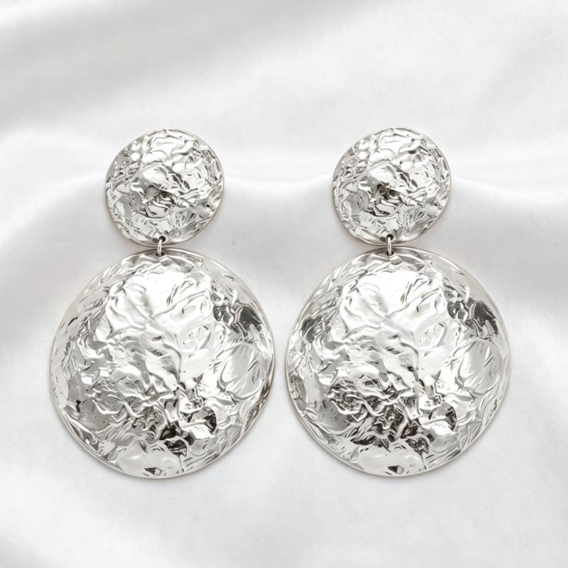 Black Texture Size Disc Earrings, European and American Exaggerated Hammer Pattern Round Earrings.