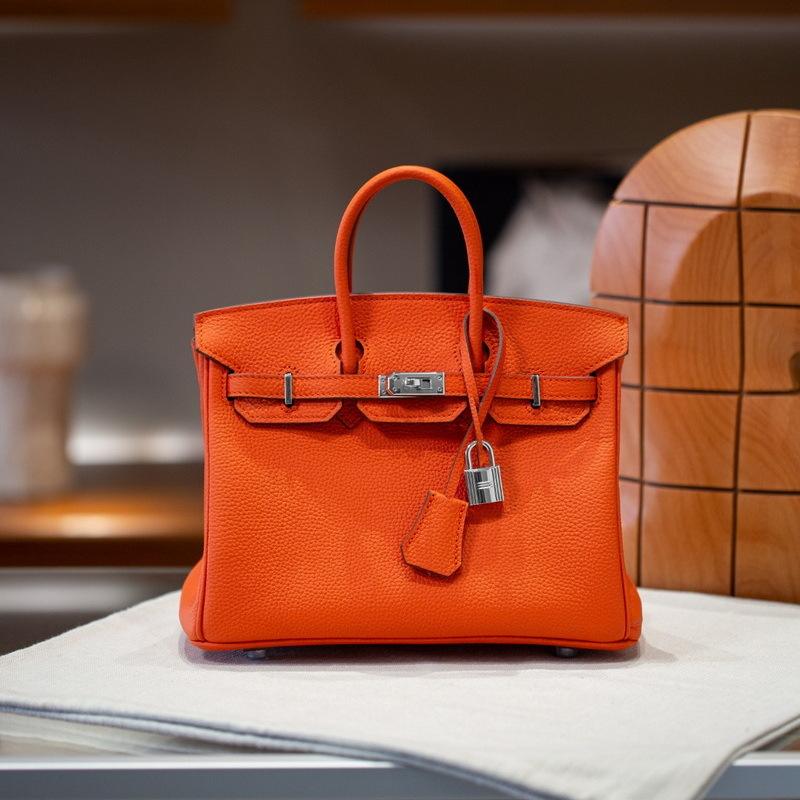 Gold buckle silver buckle top layer cowhide togo leather platinum bag (togo-2530BK)