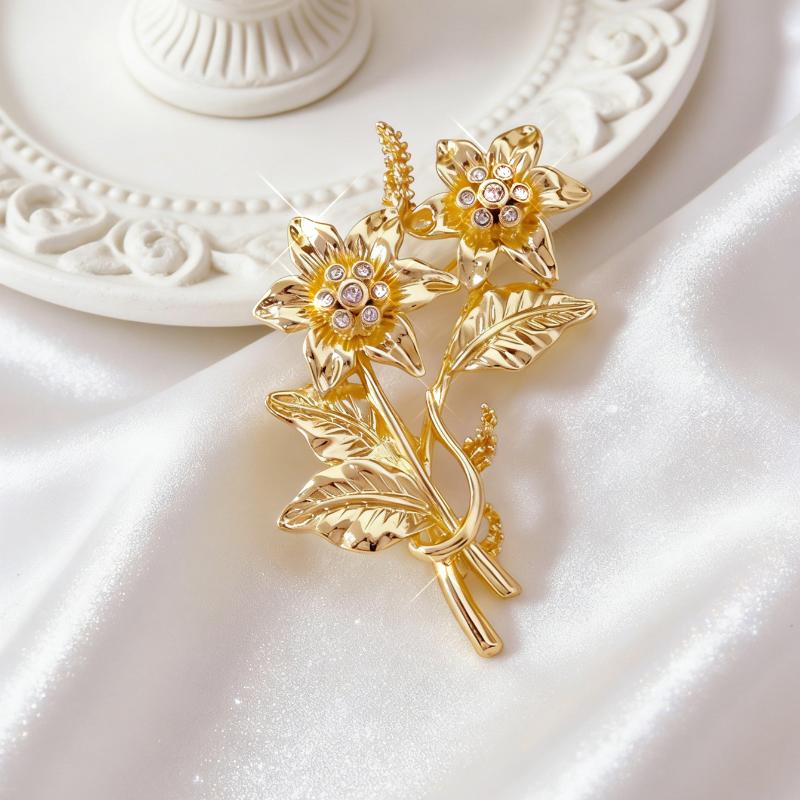 Fashion Elegant Gold Floral Brooches For Women Clothing Coat Suit Accessories Gifts