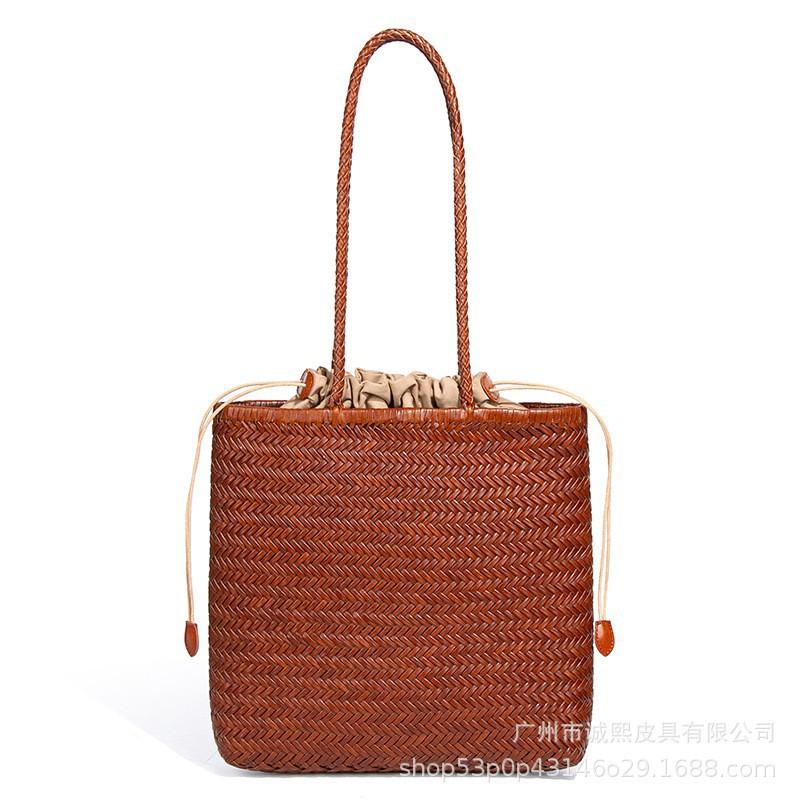 

French Niche First-layer Cowhide Woven Bag Women s Genuine Leather Vegetable Basket Mother-child Tote Large Capacity Simple Shoulder