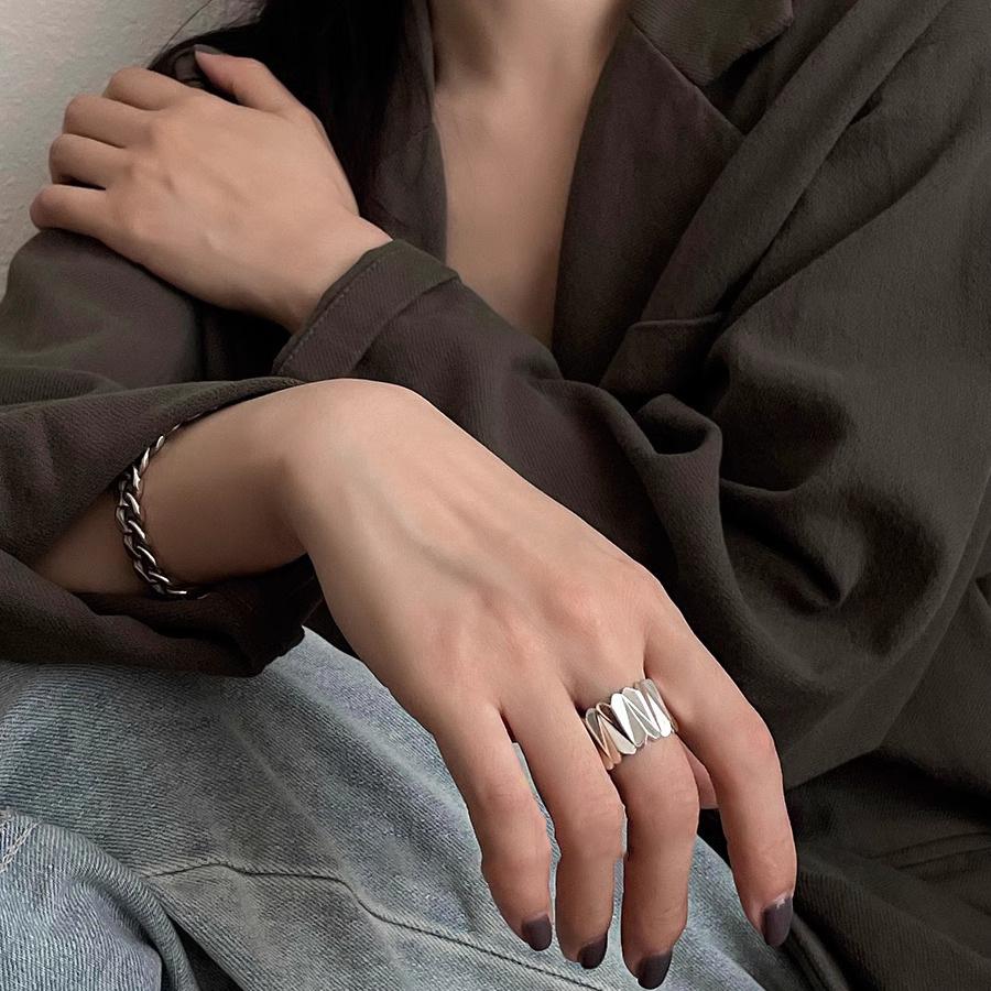 Open Unique Geometric Heart Ring For Women Crafted From Durable Copper With Stylish Finish