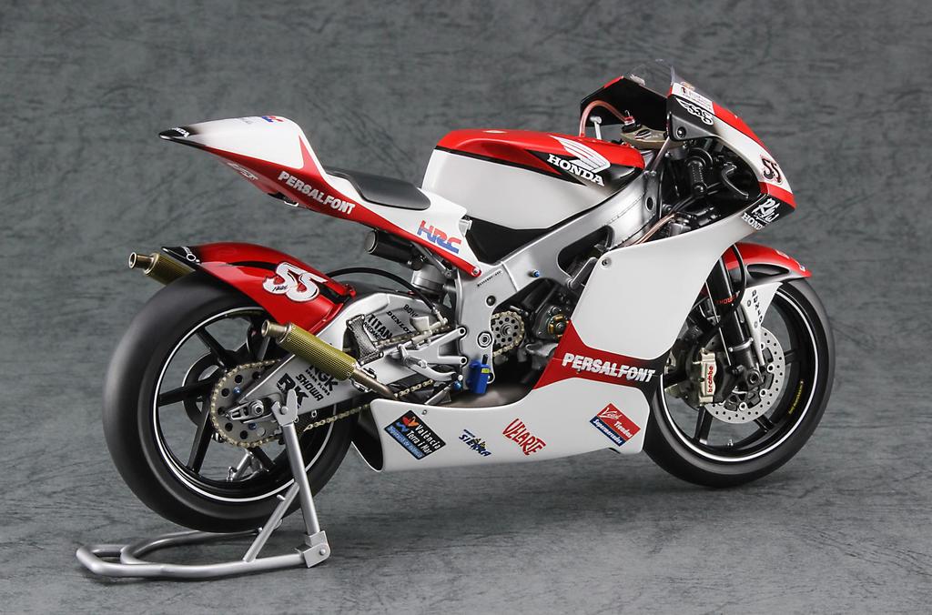 Hasegawa Scale Honda RS250RW 2009 WGP250 Plastic Model Kit 21742 1/12