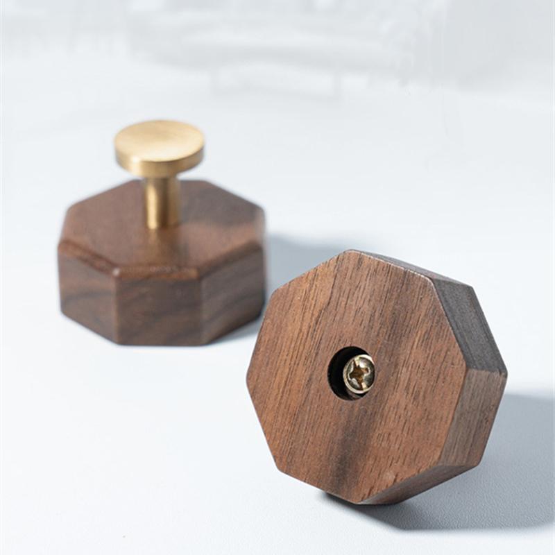 Drewno Orzechowe Mosiężny Haczyk Wiszący na Ścianie Wieszak na Klucze do Drzwi Łazienkowy Wieszak na Płaszcze i Kapelusze Samoprzylepny Haczyk Akcesorium Kuchenne Organizacja Dekoracja