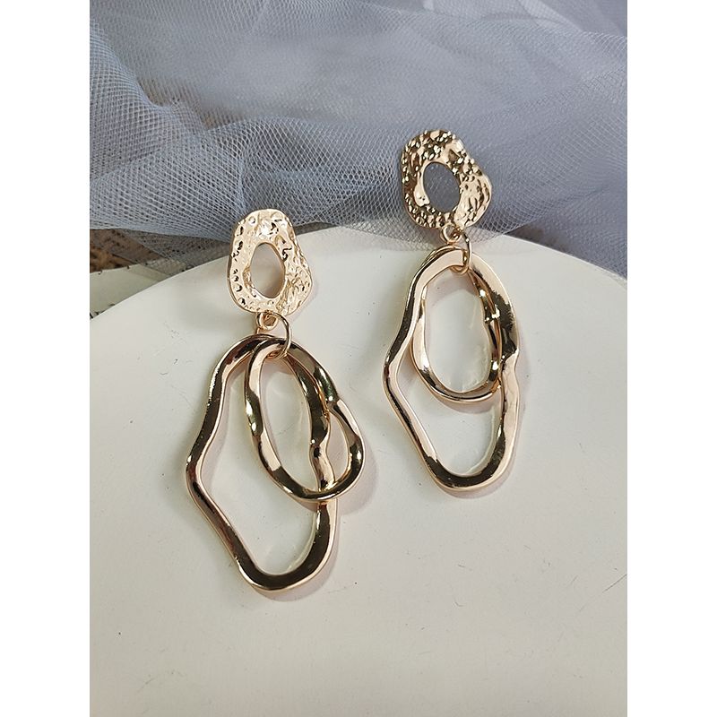 

Asymmetrical Shape Fashion Style Charm Street Shot Silver Needle Ear Acupuncture Style (Silver Needle)
