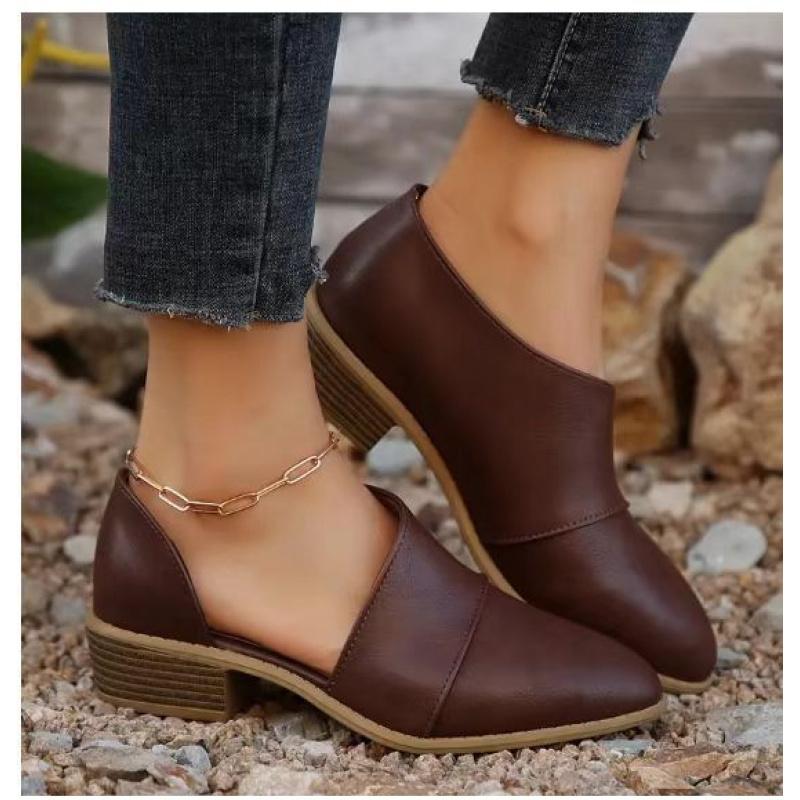 Bottines Chelsea à Talon Carré pour Femmes Grandes Tailles - Bottines à Enfiler à Bout Pointu avec Talon Bloc, Dessus en PU et Semelle Intérieure Coussinée, Bout Rond Noir