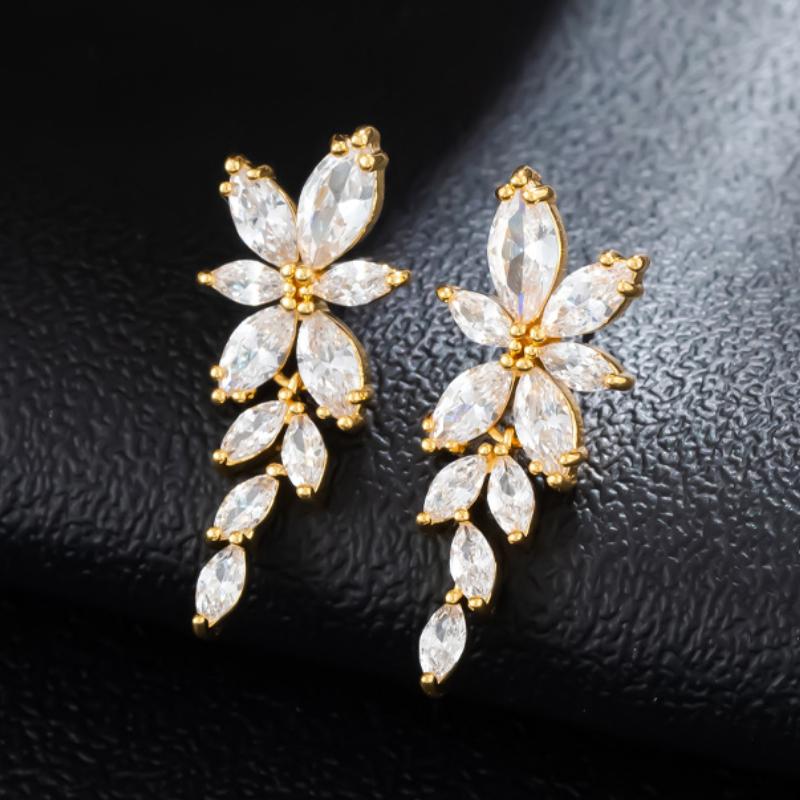 Super Flash Copper Inlaid Zircon Stud Earrings, Celebrity Women's Elegant Temperament Earrings, High-end Light Luxury Bridal Earrings Accessories