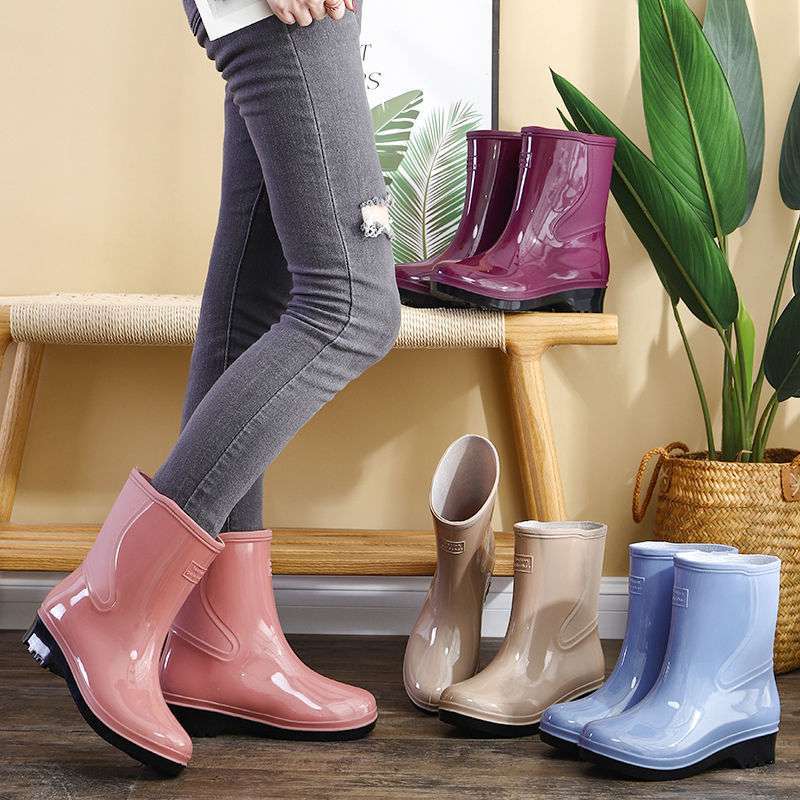 Four Seasons Rain Shoes Women's Short Thermal Rain Boots Adult Velvet Cotton Waterproof Shoes Non-slip Work Rubber Shoe Cover Water Boots Winter