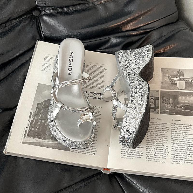 

Летние новые модные универсальные шлепанцы-клинья на толстой подошве со стразами, женская мода, пайетки, прозрачные шлепанцы на одном ремешке, крутые 39