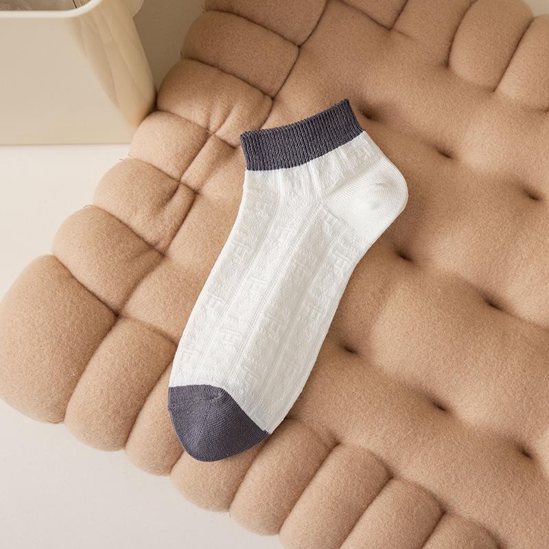 Men s Bamboo Fiber Low-Cut Socks - Sweat-Absorbent Odor-Resistant for Spring and Summer One Size