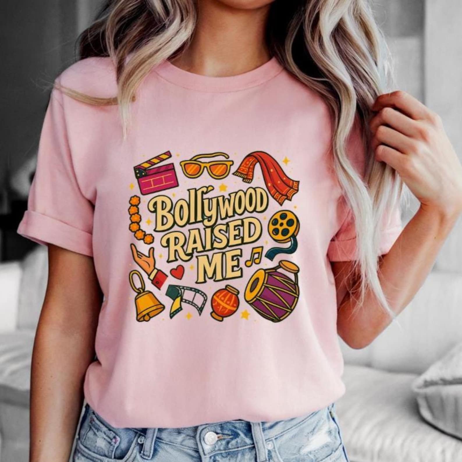 Bollywood Raised Me | Bollywood shirt, shah rukh khan, Deepika Padukone, Kareena Kapoor, Bollywood fashion | Currycature 4XL