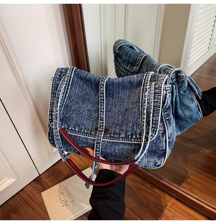 

Ретро повседневная джинсовая сумка женская 2025 новая высококлассная цепочка на плечо сумка большой вместимости для поездок тоут синий