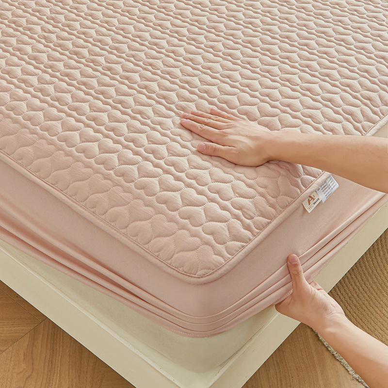 Soybean Cotton Waterproof Bed Sheet - Love Style, Mattress Protector Compatible with Simmons.