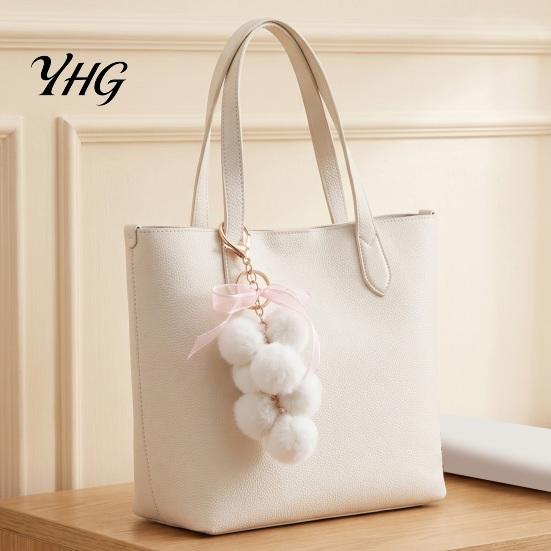 Plush Grape Decorative Pendant Keychain for Handbags, Fuzzy Cluster Bag Charm with Fluffy Ball Keyring Bow, Backpacks and Purses Decoration