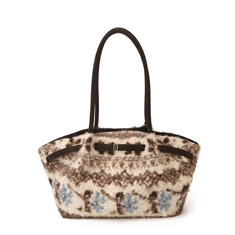 

Winter Striped Woolen Tote Bag Women s Single-Shoulder Bag Soft Large Capacity Casual Shoulder Bag, Fluffy Bag for Commuting