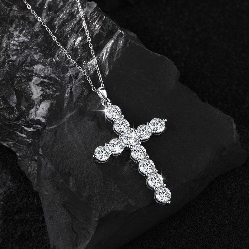 S925 Sterling Silver Moissanite Cross Necklace - European & American Fashion Hip-Hop Pendant for Men & Women.