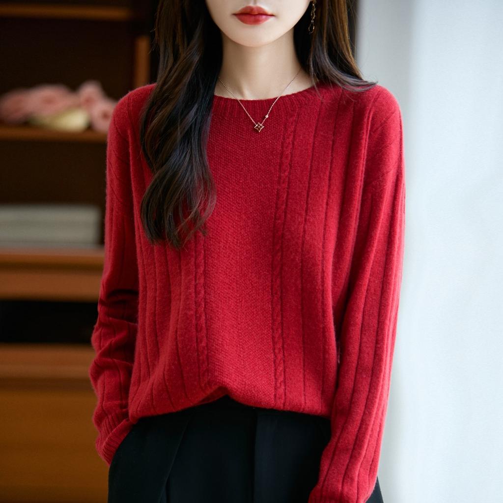 New Autumn-winter Cable-knit Wool Sweater for Women, Loose Round-neck Base Layer Sweater, Knitted Long-sleeve Sweater.