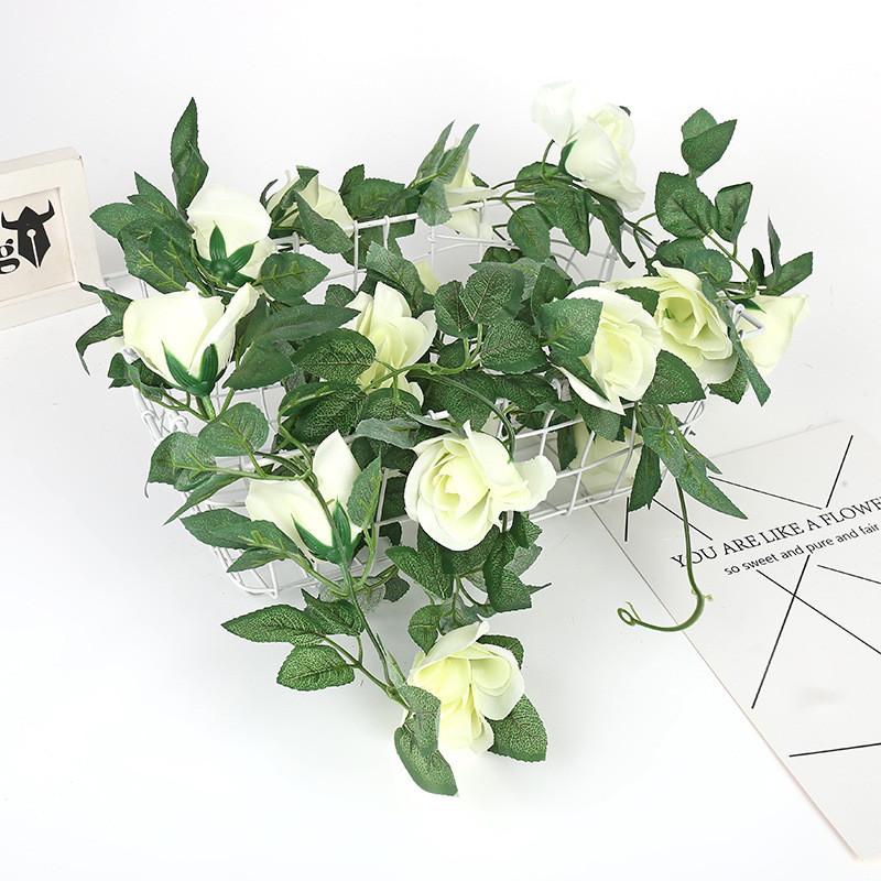 Seidenrosen-Ranken-Dekoration mit Kristallen für Hochzeiten und als Wandkunst für Zuhause