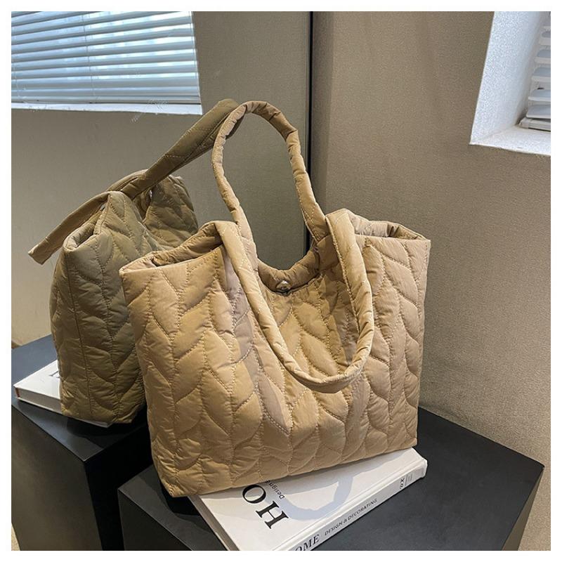 Modische Tasche mit großem Fassungsvermögen für Damen. Neue Unterarmtasche. Modische und einfache Unterarm-Tragetasche mit einer Schulter
