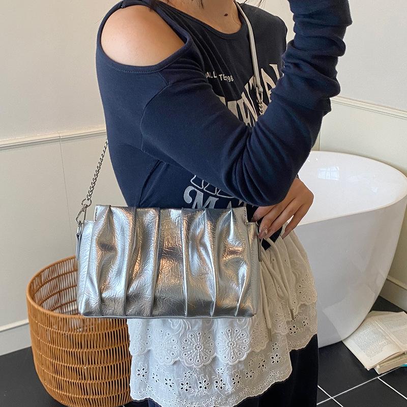 Women's Bag Fashion Pleated Armpit Bag Versatile New Shoulder Bag Messenger Bag