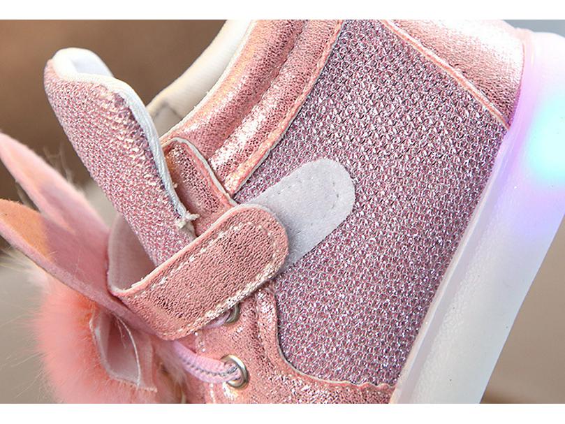 2024 Barnskor med LED-ljus - Flickors Sjufärgs Diamant Glow-skor med Tecknad Design för Vår och Höst