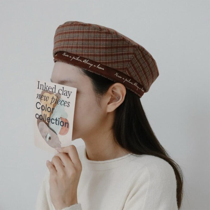 Women's FW Cursive Beret Fashion Hat