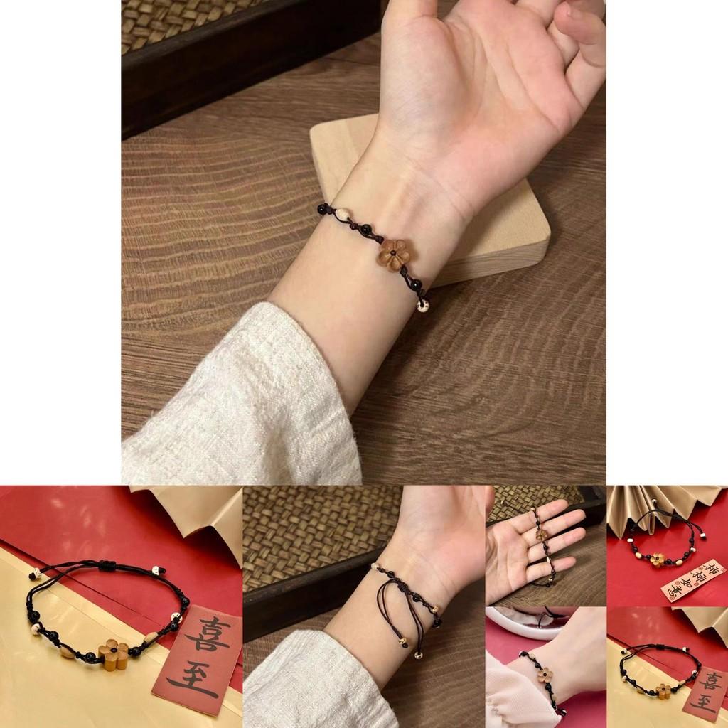 Chic Peach Blossom Adjustable Bracelet For Women Featuring Delicate Floral Design