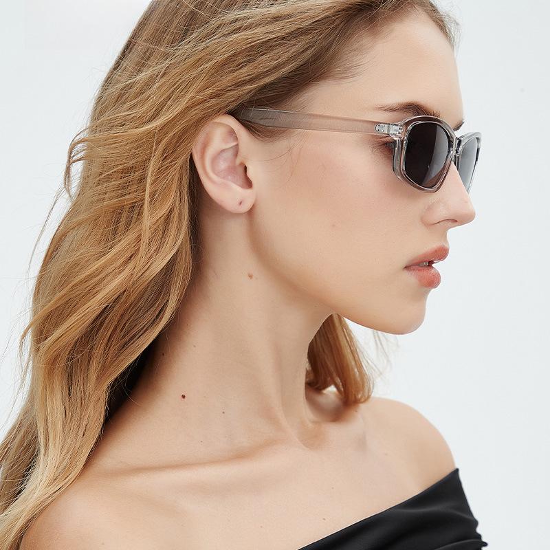 Retro new small frame sunglasses Internet celebrity selfie sunglasses European and American style Internet celebrity trendy girl vacation sunglasses